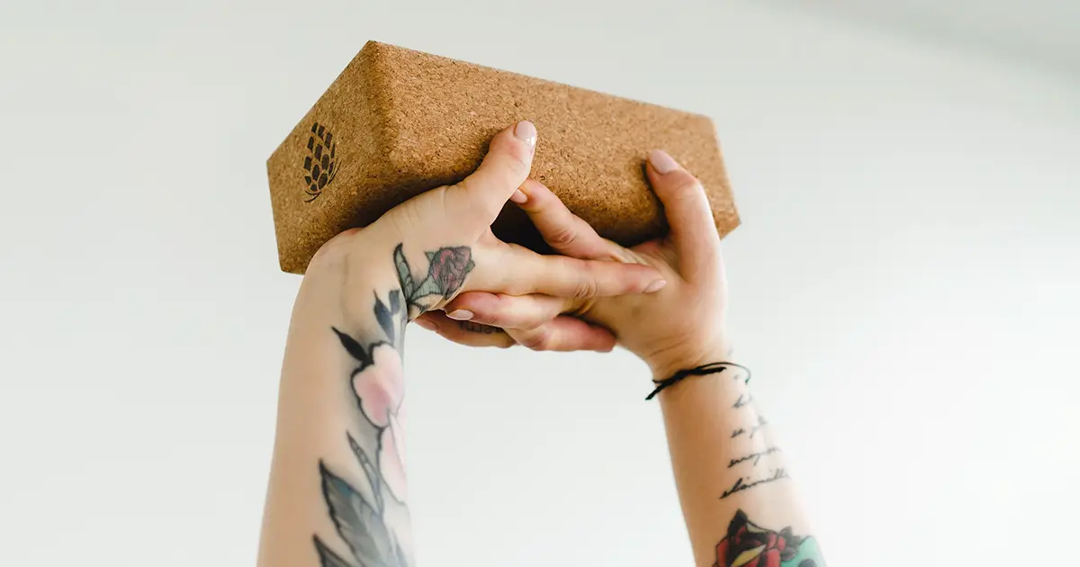 Hikijooga joogatunti barajoogassa sunnuntaisin.