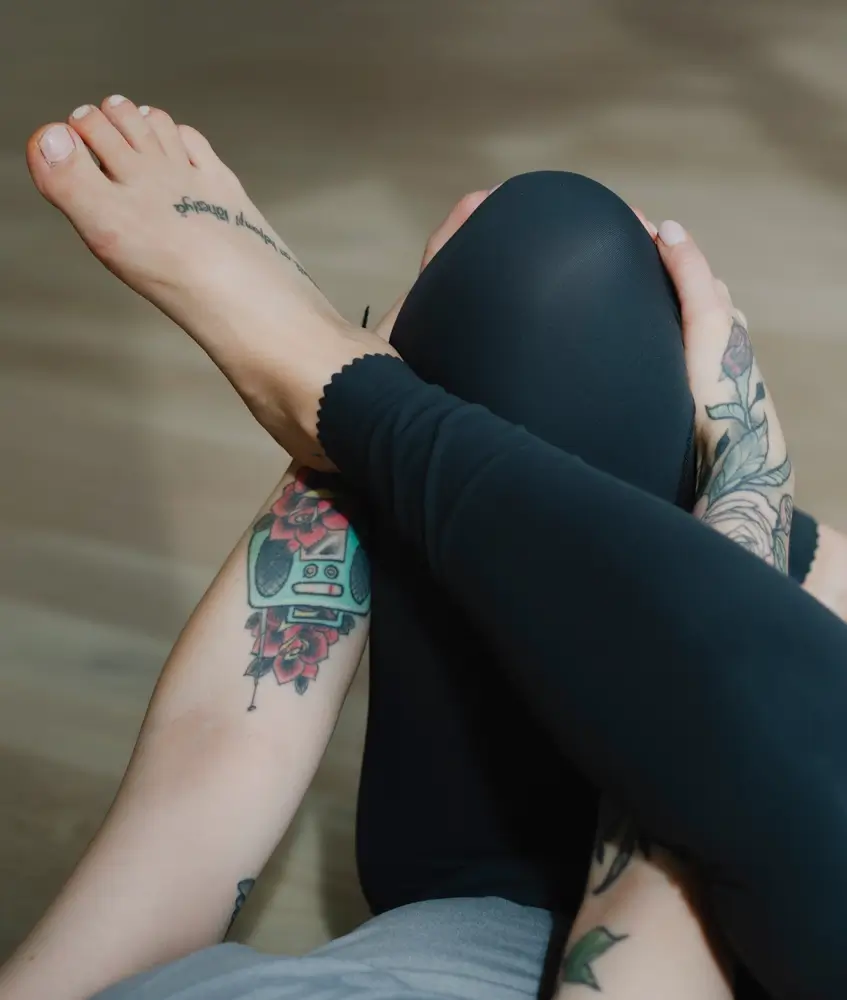 Joogaharjoitus barajoogan studiolla helsingissä