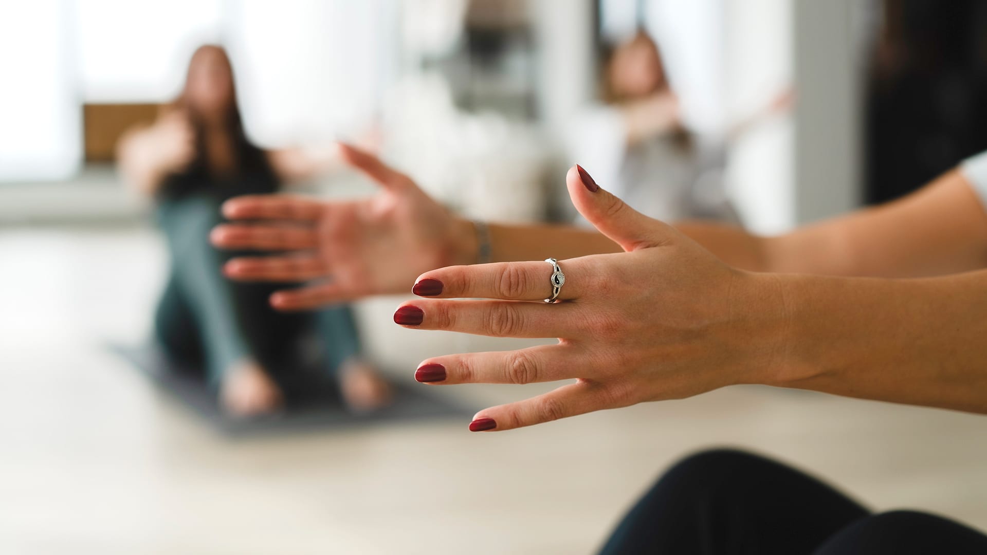 Pilatesta ja äänimaljoja - herätä sisäinen voimasi | barajooga | joogastudio helsinki